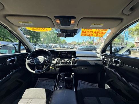 Used 2022 Kia Sorento LX FWD image 21