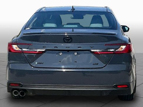 Used 2025 Toyota Camry SE FWD image 5