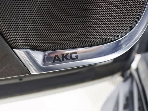 Used 2021 Cadillac Escalade Premium Luxury AWD/4WD image 33