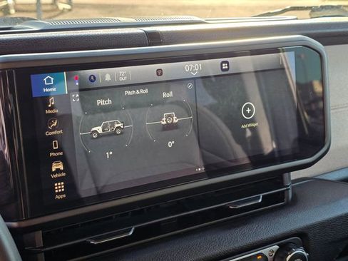 Used 2024 Jeep Wrangler Sport S image 28