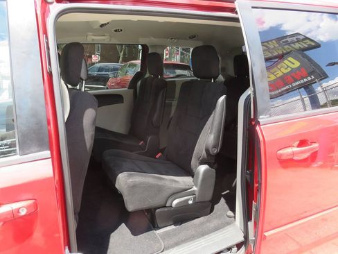 Used 2014 Dodge Grand Caravan SE w/ Quick Order Package 29E SE FWD image 17