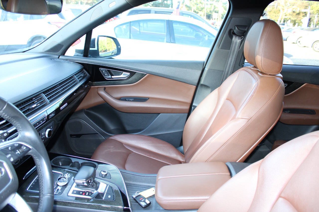 Used 2019 Audi Q7 3.0T Premium Plus AWD/4WD image 14