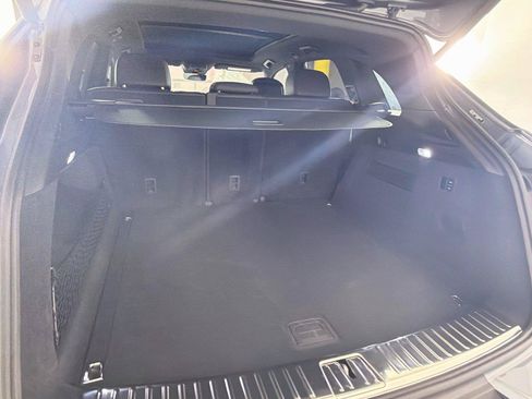 Certified 2026 Porsche Cayenne AWD/4WD image 35