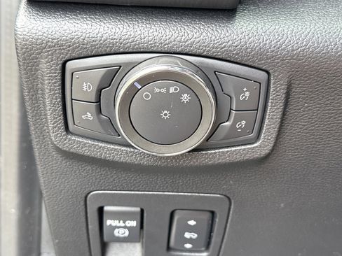 Used 2020 Ford F150 XLT w/ Equipment Group 302A Luxury AWD/4WD image 23