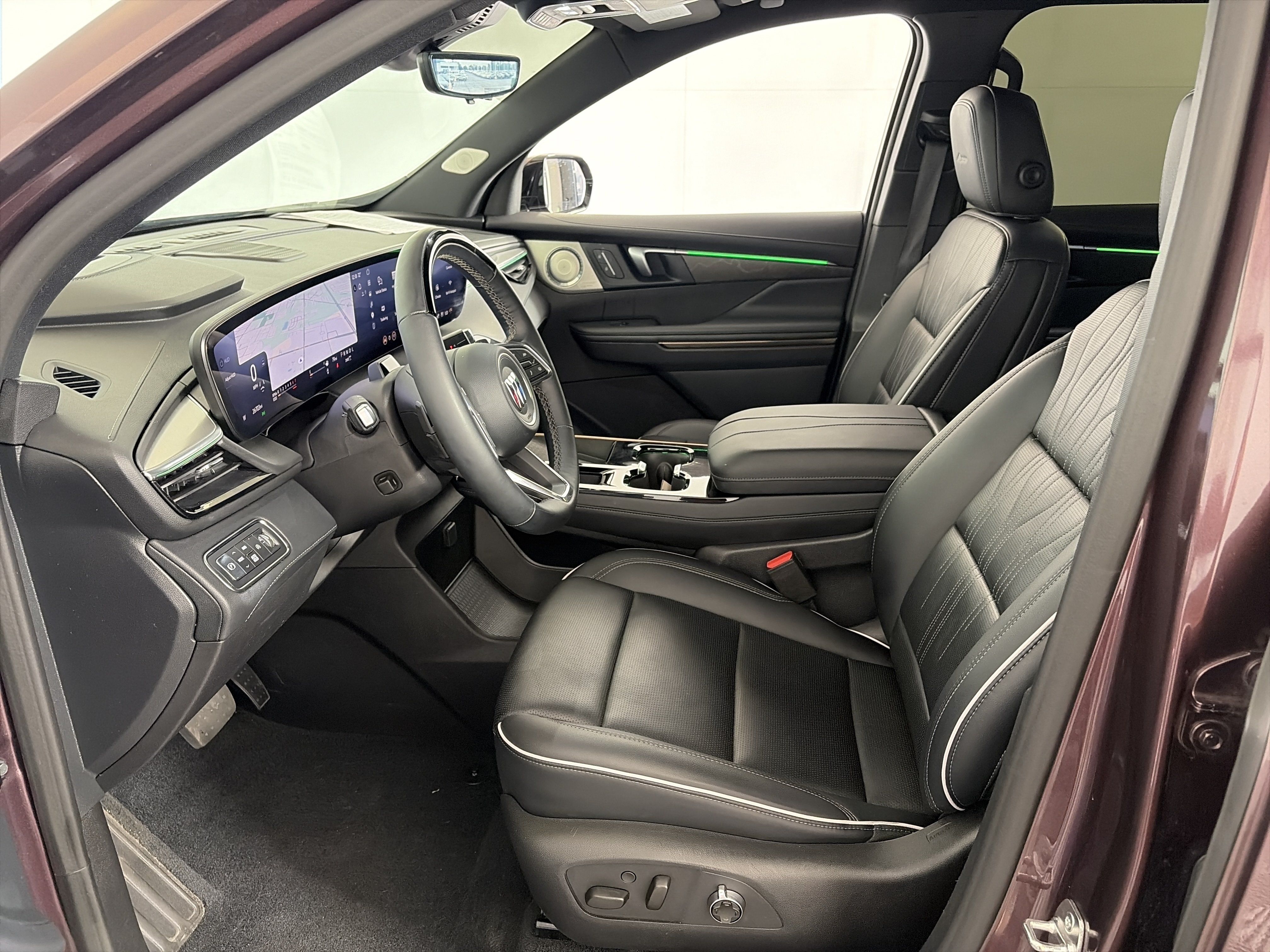 Certified 2026 Buick Enclave Avenir w/ Super Cruise Package AWD/4WD image 6