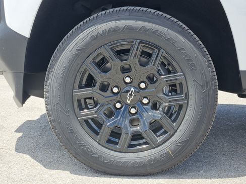 New 2026 Chevrolet Colorado W/T w/ WT Custom Package RWD image 7
