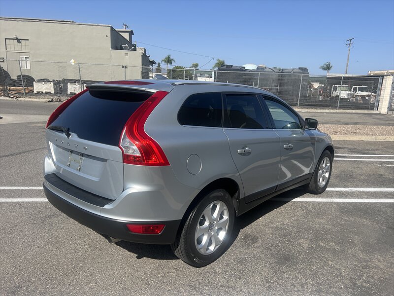 Used 2013 Volvo XC60 3.2 FWD image 12