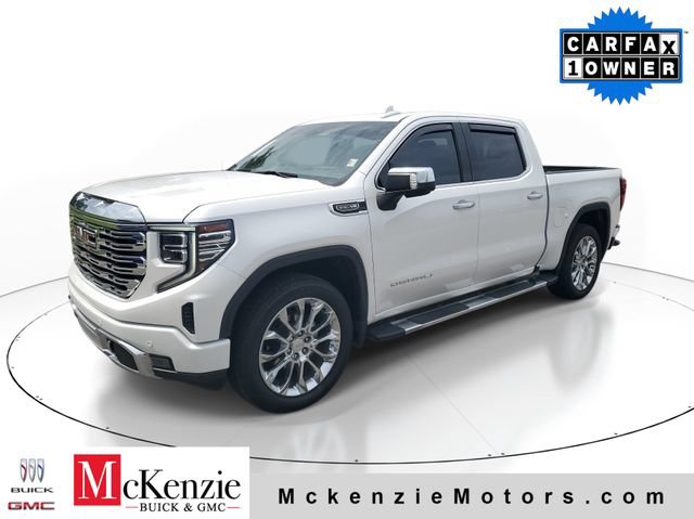Used 2023 GMC Sierra 1500 Denali w/ Technology Package AWD/4WD image 2