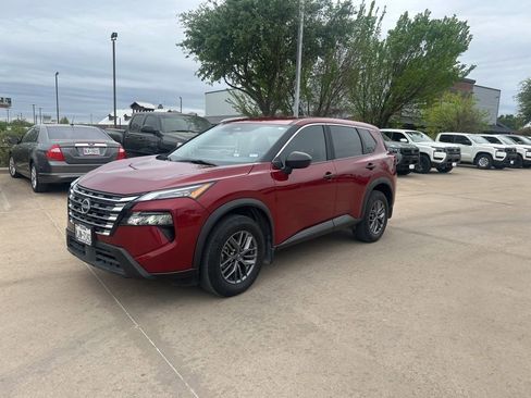 Certified 2024 Nissan Rogue S image 1