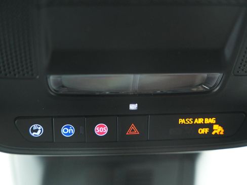 Used 2025 Chevrolet Equinox LT w/ Safety and Technology Package image 35