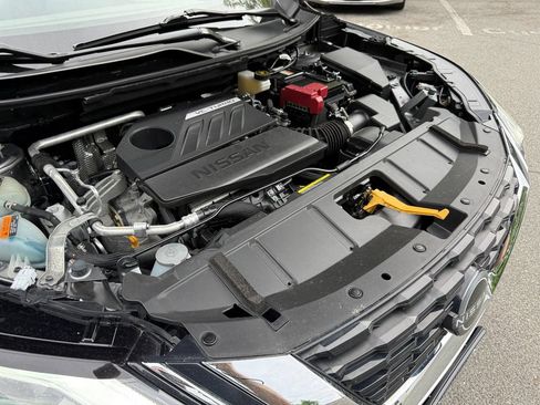 Used 2023 Nissan Rogue SV AWD/4WD image 28