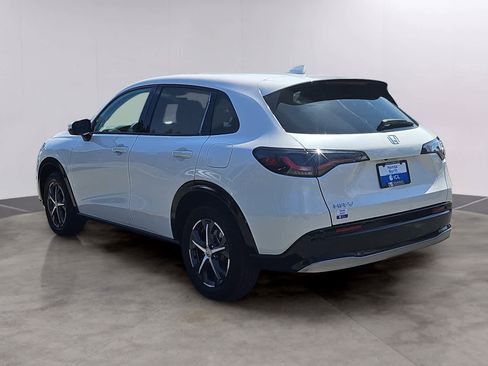 Certified 2024 Honda HR-V EX-L image 6