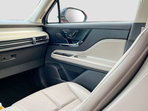 Used 2024 Lincoln Corsair FWD w/ Equipment Group 101A image 24