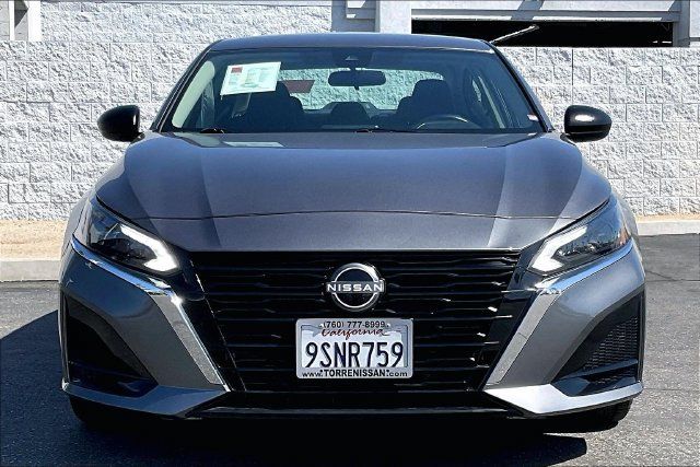 Certified 2025 Nissan Altima 2.5 S FWD image 2