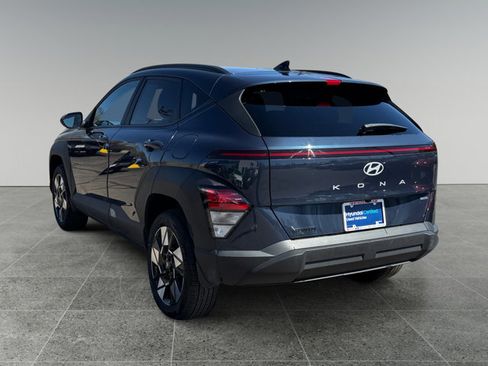 Certified 2025 Hyundai Kona SEL AWD/4WD image 4