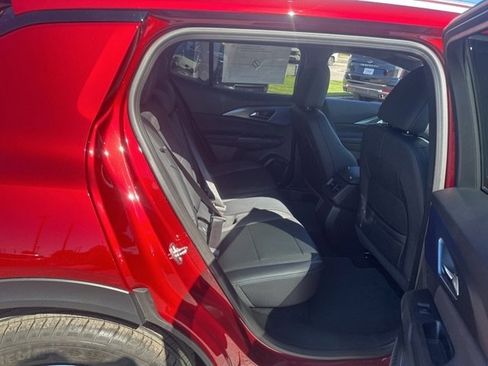 New 2026 Chevrolet Equinox EV LT image 31