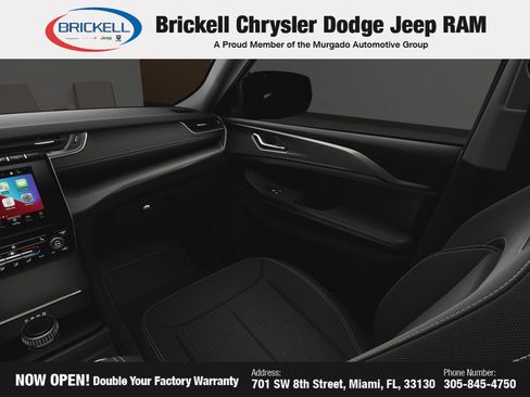 New 2025 Jeep Grand Cherokee Laredo w/ Luxury Tech Group I image 21