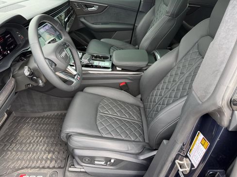 Used 2023 Audi SQ8 Prestige AWD/4WD image 10