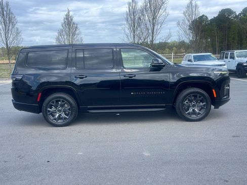 New 2026 Jeep Grand Wagoneer Limited AWD/4WD image 8