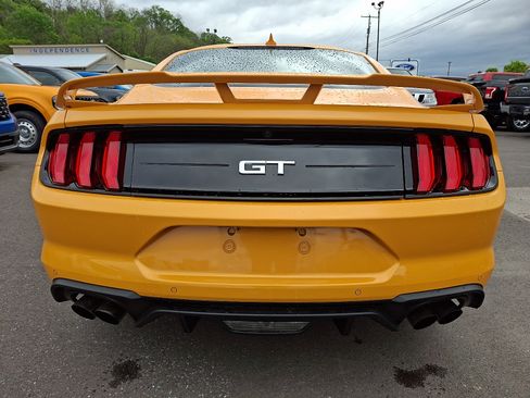 Used 2022 Ford Mustang GT Premium w/ GT Performance Package RWD image 9
