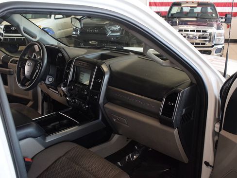 Used 2022 Ford F250 XLT AWD/4WD image 46