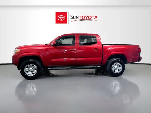 Used 2018 Toyota Tacoma SR image 7