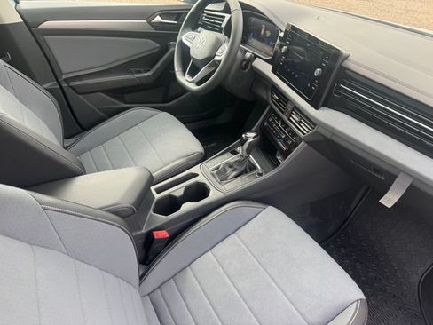 New 2026 Volkswagen Jetta SE FWD image 12