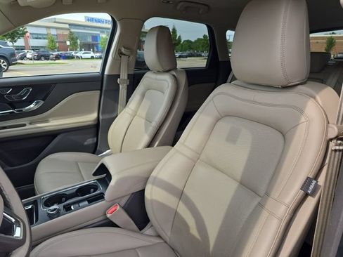 Certified 2023 Lincoln Corsair AWD w/ Equipment Group 101A image 9