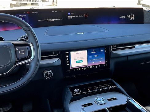 New 2025 Lincoln Navigator Reserve w/ Jet Appearance Package AWD/4WD image 6