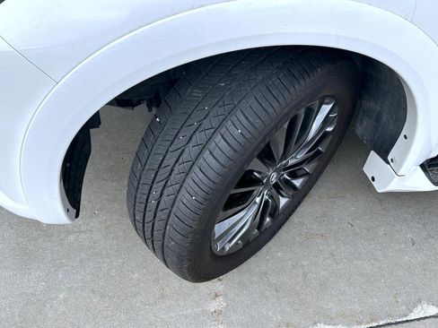 Used 2022 INFINITI QX80 Sensory w/ All-Season Package AWD/4WD image 26