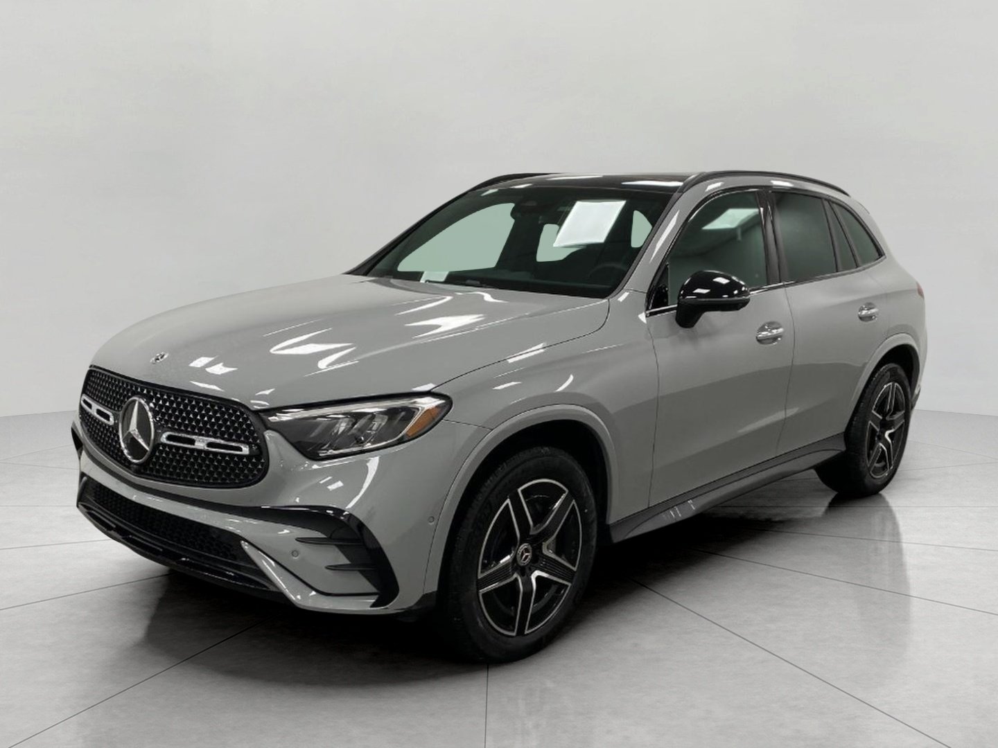 Used 2026 Mercedes-Benz GLC 300 4MATIC image 43