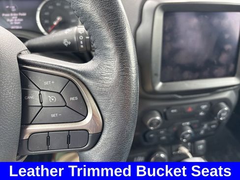 Used 2022 Jeep Renegade Limited image 15