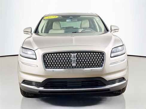 Used 2023 Lincoln Nautilus Reserve image 2