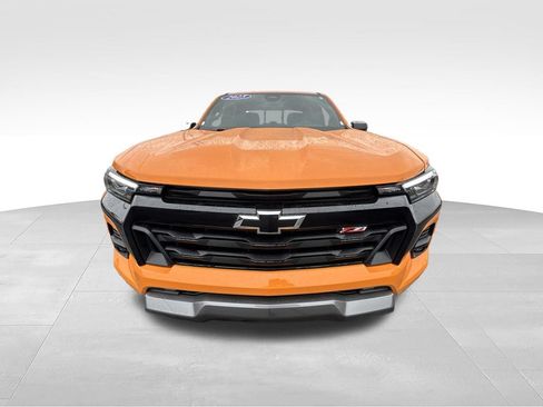 Used 2025 Chevrolet Colorado Z71 w/ Z71 Convenience Package 2 AWD/4WD image 26