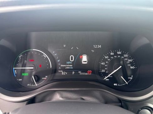 Used 2025 Toyota Sienna XLE FWD image 26