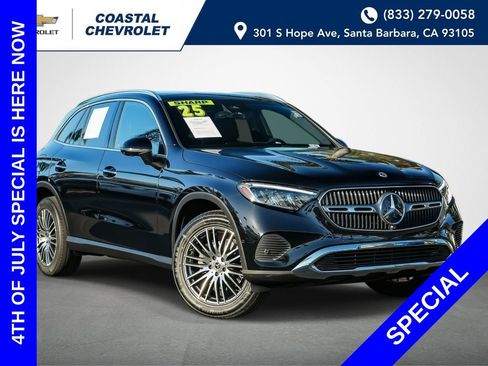 Used 2025 Mercedes-Benz GLC 300 image 1