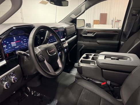 Certified 2024 GMC Sierra 1500 Elevation image 9
