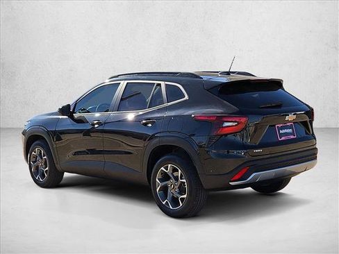 New 2026 Chevrolet Trax LT w/ Driver Confidence Package FWD image 9