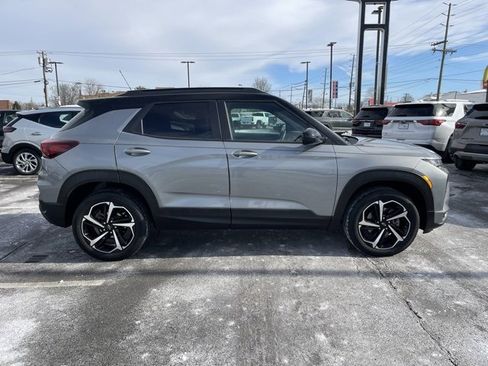 Used 2023 Chevrolet TrailBlazer RS w/ Convenience Package image 9