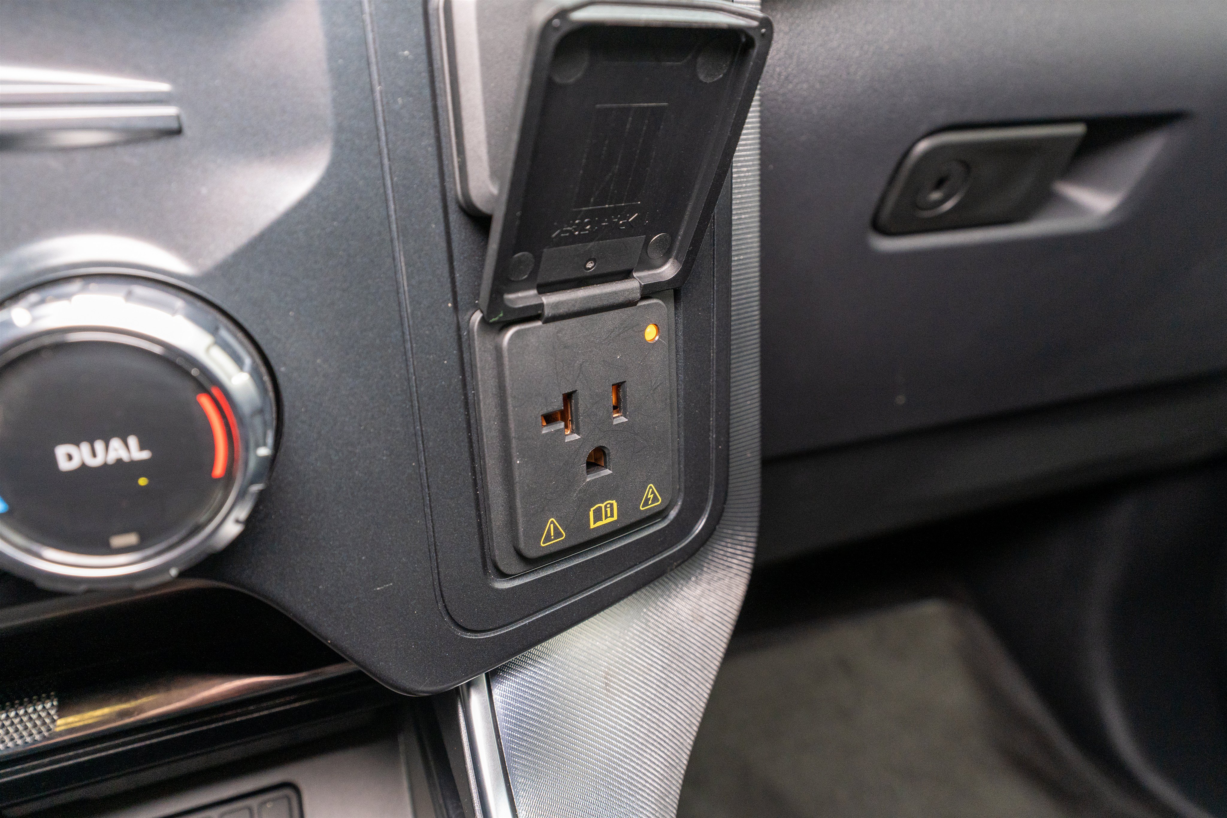 Used 2025 Ford F150 Platinum AWD/4WD image 30