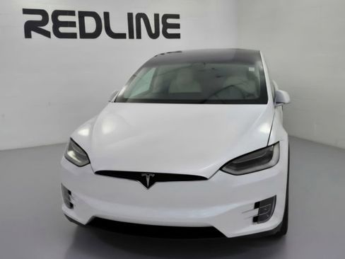 Used 2018 Tesla Model X 100D AWD/4WD image 3