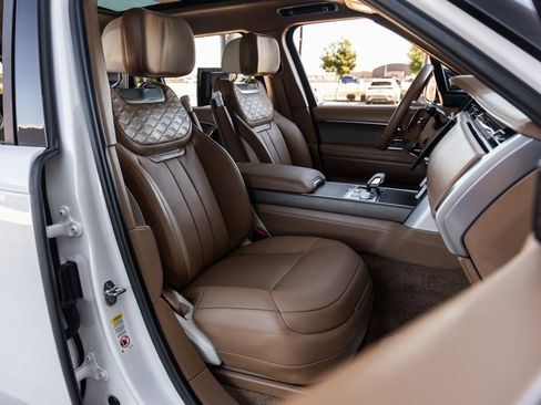 Used 2022 Land Rover Range Rover SV image 48