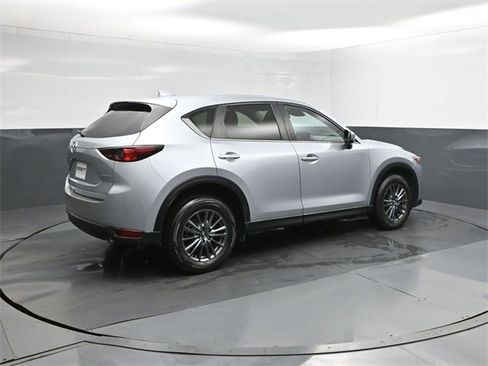 Used 2021 MAZDA CX-5 Touring image 15