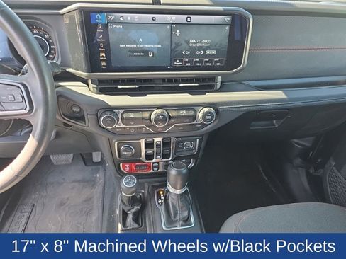 Used 2024 Jeep Wrangler Unlimited Rubicon w/ XTREMEE 35" Tire Package image 15