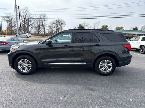 Used 2022 Ford Explorer XLT w/ Class IV Trailer Tow Package image 5