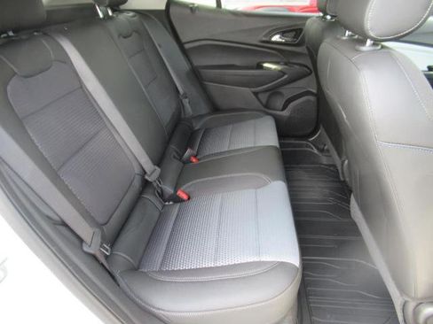 New 2025 Chevrolet Trax LT w/ Driver Confidence Package image 28