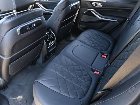 Certified 2024 BMW X5 xDrive40i w/ M Sport Package image 11