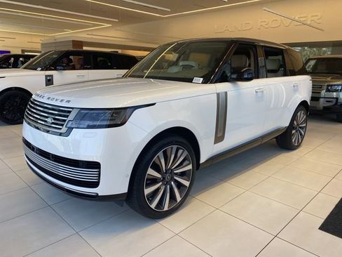 New 2025 Land Rover Range Rover SV image 22