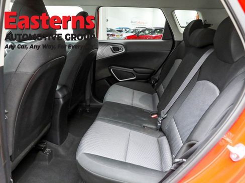 Used 2023 Kia Soul LX w/ Option Group 015 FWD image 21
