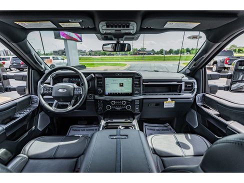 New 2025 Ford F250 Platinum image 10